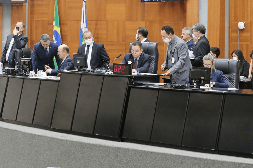 ALMT derruba veto a projeto que proíbe usinas no rio Cuiabá