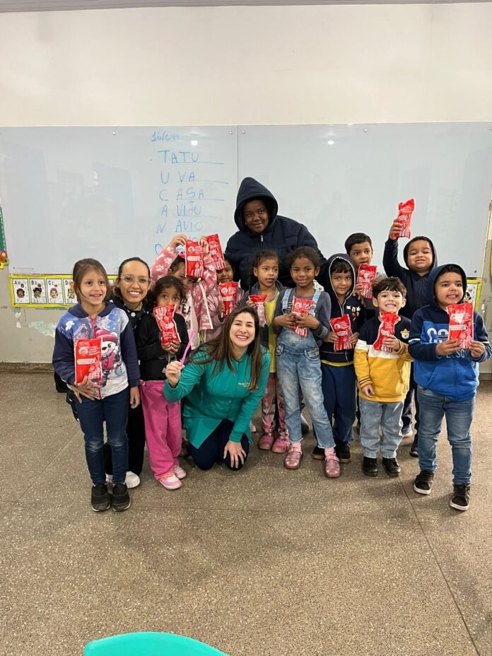 Escola da rede municipal recebe projeto de educação e tratamento odontológico2