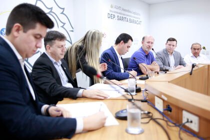 Comissão de Indústria discute reajuste no preço do gás natural em Mato Grosso e abre debate sobre alternativas