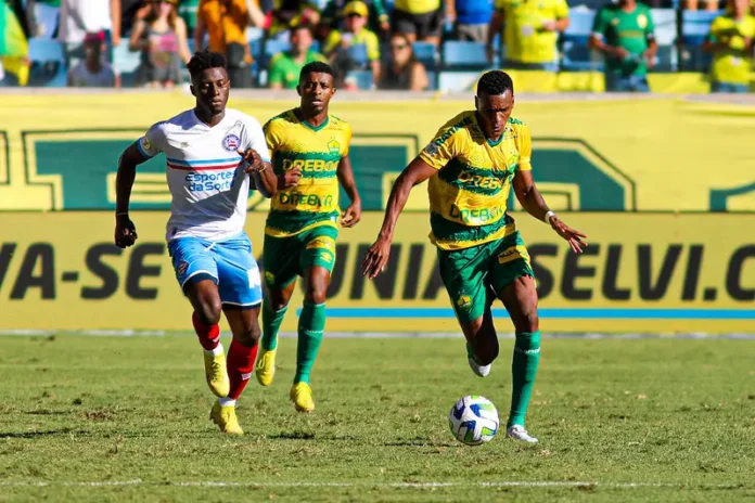 Cuiabá sai na frente, mas cede empate ao Bahia com gol contra