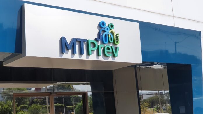 Aposentados e pensionistas da época da divisão do Estado devem procurar MT Prev para recadastramento