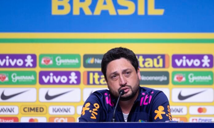 Arthur Elias é o novo técnico da seleção feminina de futebol