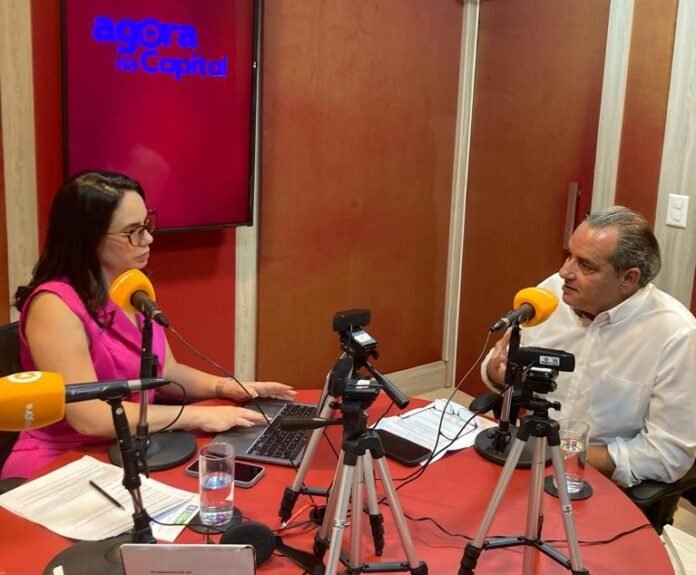 ENTREVISTA SECRETARIO