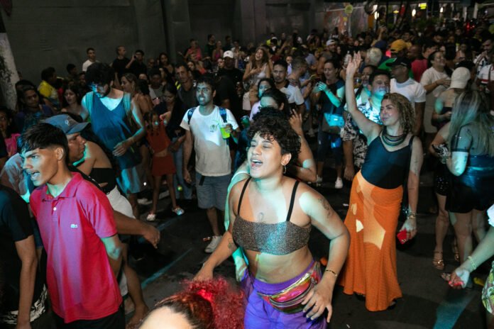 Prefeito edita decreto e proíbe a entrega e circulação de bebidas alcoólicas e não alcoólicas em garrafas de vidro nas festas de carnaval