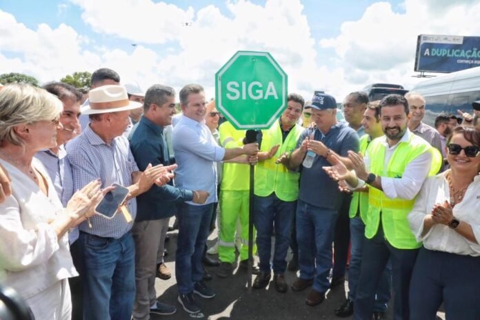 Governador entrega primeiros 15 km da BR-163 e afirma que obras vão evitar muitas mortes