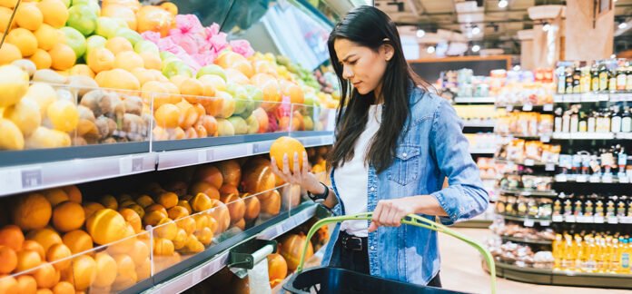 Cesta básica tem salto no preço e volta a atingir 800 reais na capital