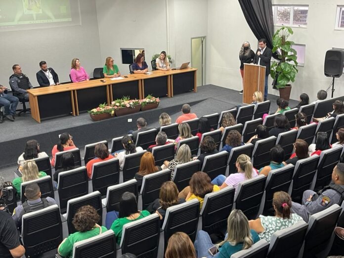 Secretaria de Educação apresenta diretrizes da terceira edição do 'Projeto Sem Plateia Não Tem Bullying'