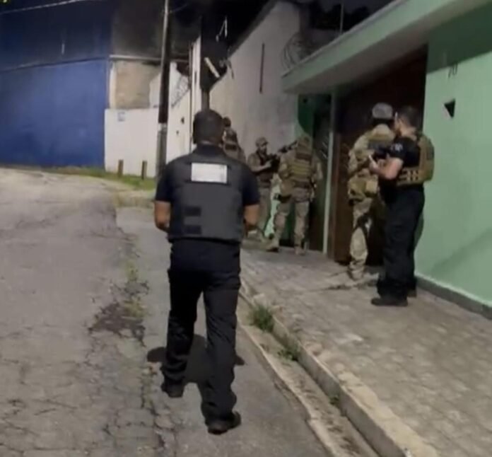 operacao falso presente